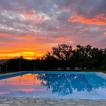 Wineyards Salin Bed & Breakfast 4*